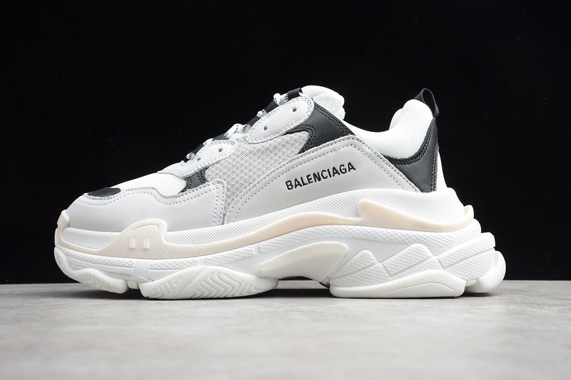 BALENCIAGA