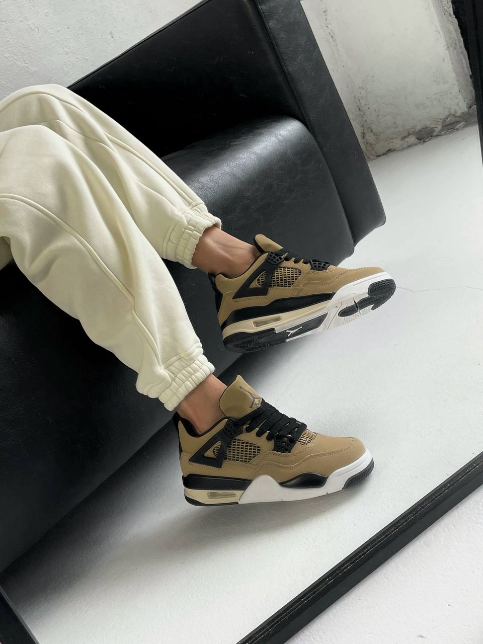 AIR JORDAN 4 ( MUSHROOM )