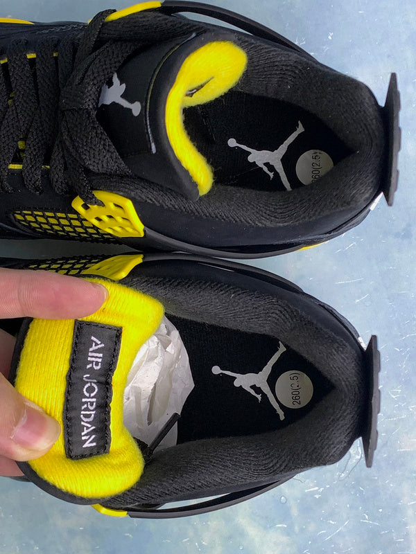 AIR JORDAN 4 ( THUENDER )