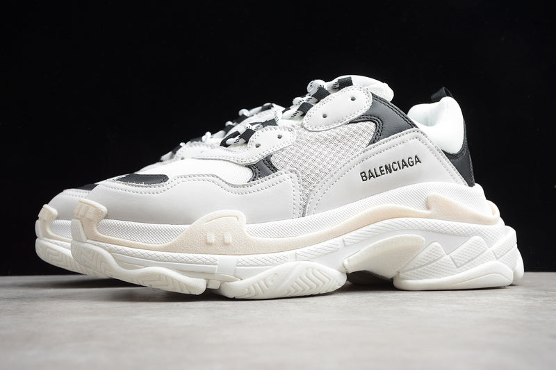 BALENCIAGA