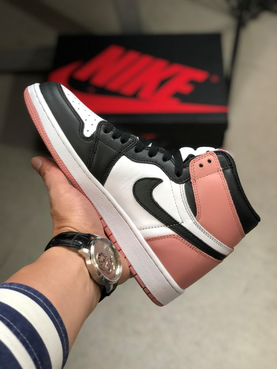 AIR JORDAN