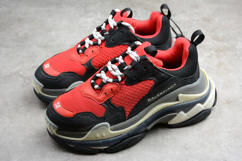BALENCIAGA
