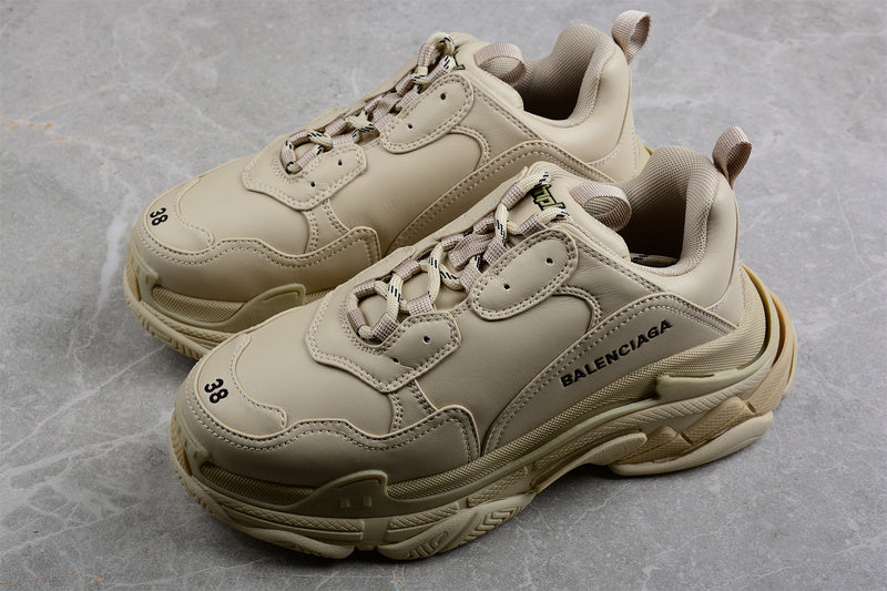 BALENCIAGA