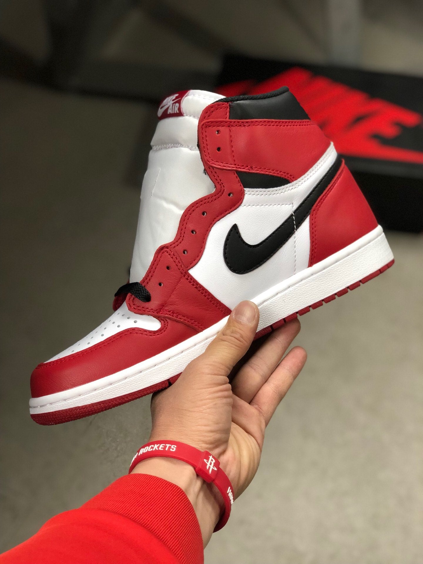 AIR JORDAN
