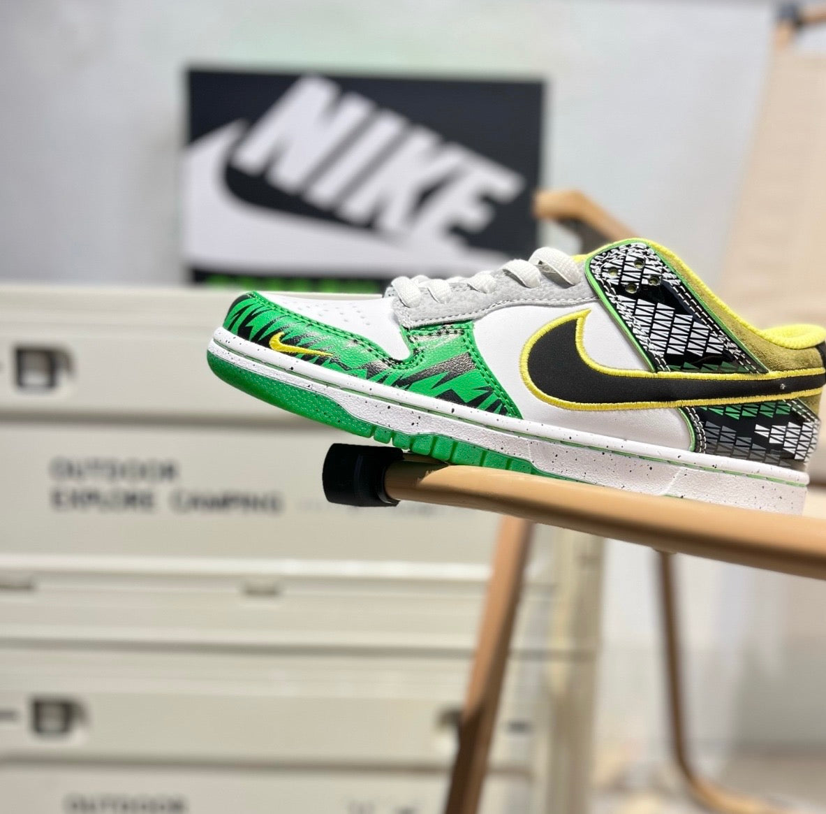 “Promoção : Nike Dunk Off-White e não só de 199,99€ por apenas 149,99€! Aproveite o desconto exclusivo e garanta o seu par desse modelo icônico. Estoque limitado!”