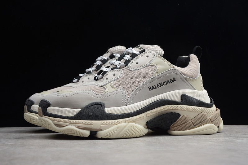 BALENCIAGA