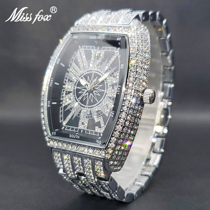 Iced Out Watch For Men Dê a si mesmo a atenção que você merece com este Iced Out Watch For Men. Criado para ter um estilo atemporal e elegância luxuosa, este relógio foi projetado para chamar a atenção, não importa onde você esteja.