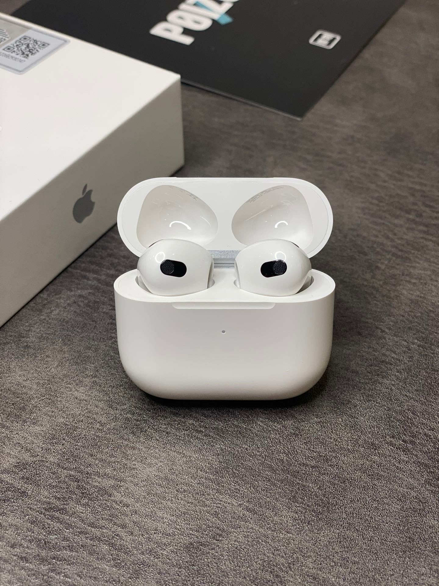 Apple AirPods