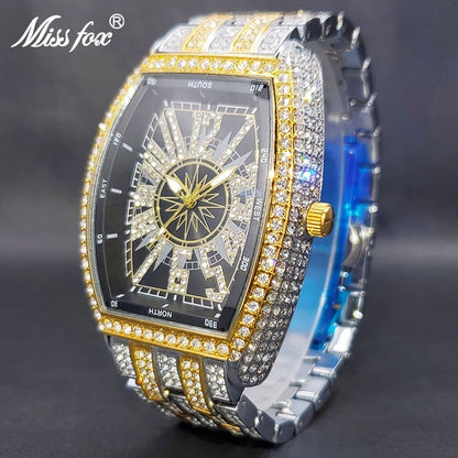 Iced Out Watch For Men Dê a si mesmo a atenção que você merece com este Iced Out Watch For Men. Criado para ter um estilo atemporal e elegância luxuosa, este relógio foi projetado para chamar a atenção, não importa onde você esteja.