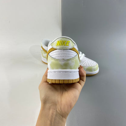 “Promoção: Nike Dunk Off-White e não só de 199,99€ por apenas 149,99€! Aproveite o desconto exclusivo e garanta o seu par desse modelo icônico. Estoque limitado!”