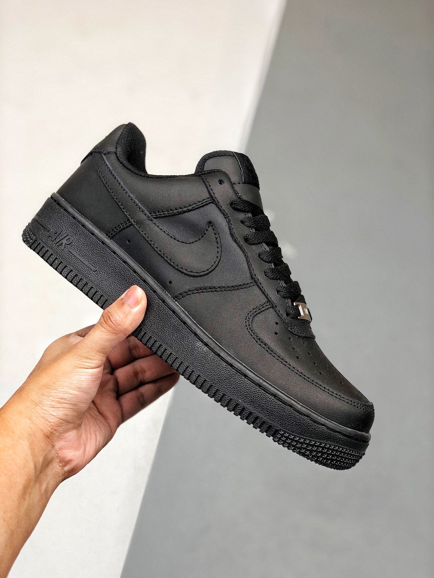 Nike Air Force: Estilo e Conforto Icônicos