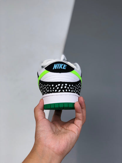 “Promoção: Nike Dunk Off-White e não só de 199,99€ por apenas 149,99€! Aproveite o desconto exclusivo e garanta o seu par desse modelo icônico. Estoque limitado!”