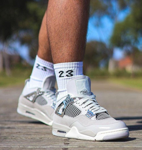 AIR JORDAN 4 ( FROZEN MOMENTS )