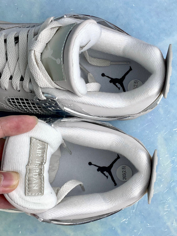 AIR JORDAN 4 ( FROZEN MOMENTS )