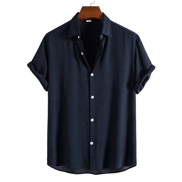 Camisa Short-Sleeved Shirt Procurando uma camisa nova e estilosa para adicionar ao seu guarda-roupa para o clima quente? Confira nossa camisa de manga curta! Confeccionada em poliéster confortável e respirável.