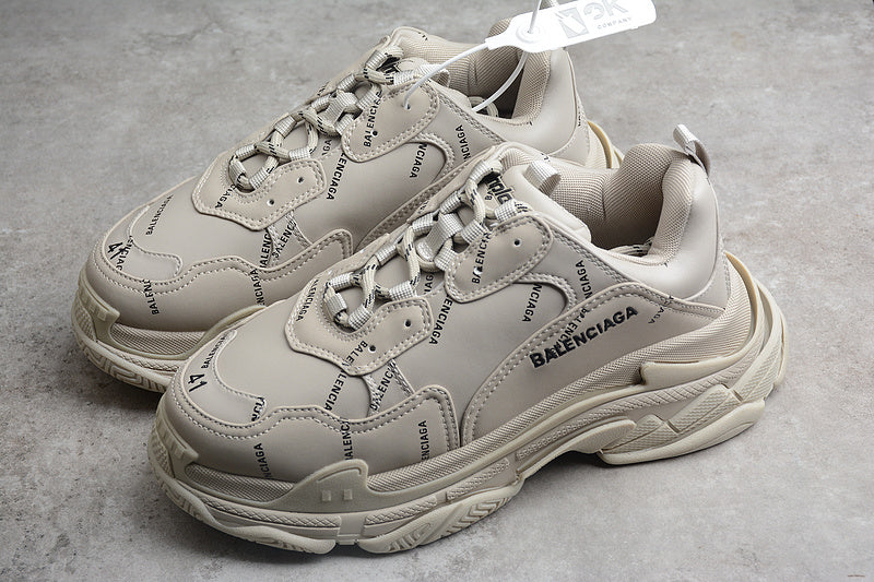 BALENCIAGA