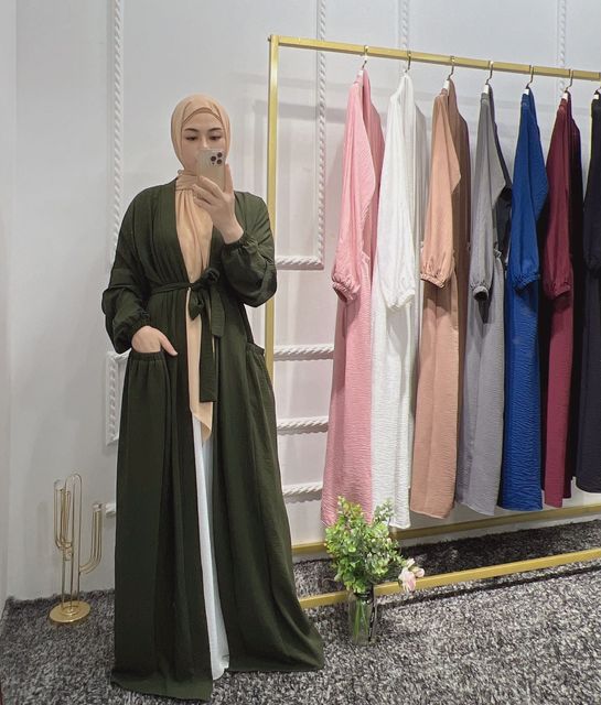 VESTIDO Marocain Islam Clothing Abaya Under Dress  Kimono Modest Robe Femme Caftan é perfeito para qualquer ocasião apresenta um design simples, mas sofisticado, que certamente estará na lista de roupas essenciais de todos.