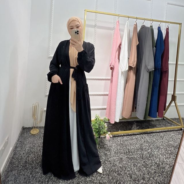 VESTIDO Marocain Islam Clothing Abaya Under Dress  Kimono Modest Robe Femme Caftan é perfeito para qualquer ocasião apresenta um design simples, mas sofisticado, que certamente estará na lista de roupas essenciais de todos.