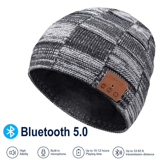 Gorro com Bluetooth Beanie  O gorro Bluetooth com microfone embutido é adequado para viagens de férias, esportes etc. Carrega apenas cerca de 1,5-2 horas, oferece até 10-12 horas de conversação/reprodução de música e mais de 60 horas em standby.