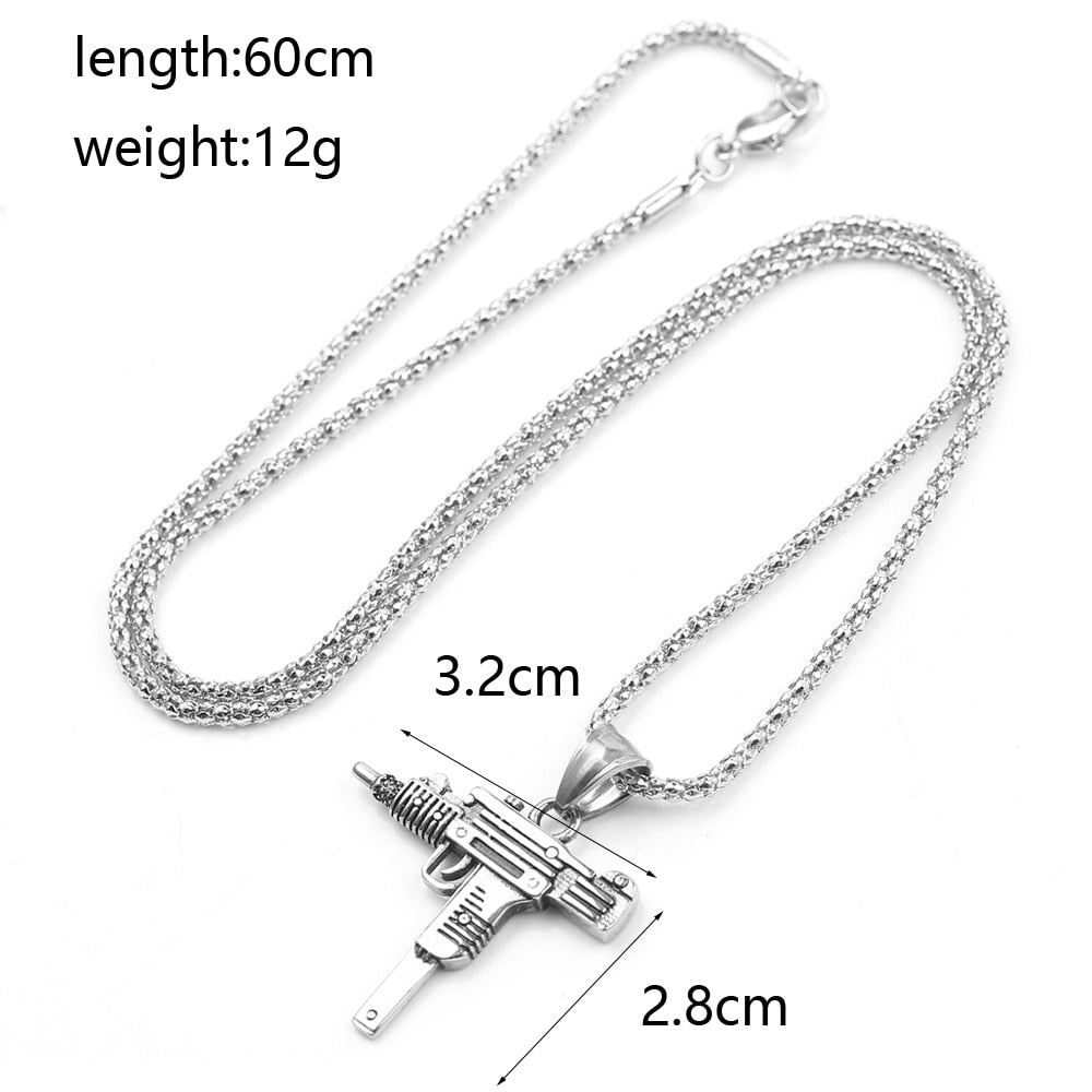 Submachine Gun Pistol Necklaces Apresentando o colar de pistola de metralhadora! Este colar elegante e exclusivo é perfeito para qualquer homem que entende de moda.