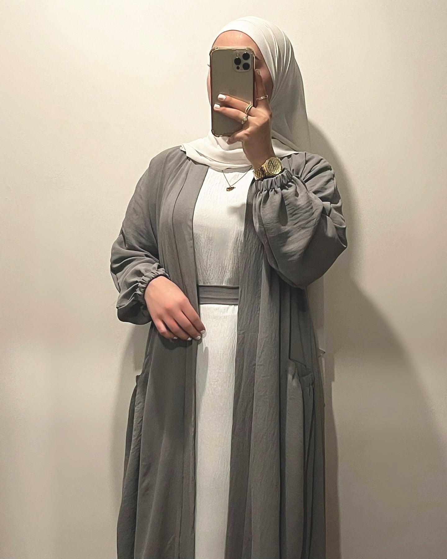 VESTIDO Marocain Islam Clothing Abaya Under Dress  Kimono Modest Robe Femme Caftan é perfeito para qualquer ocasião apresenta um design simples, mas sofisticado, que certamente estará na lista de roupas essenciais de todos.