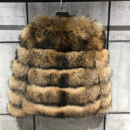 Casaco Picture Perfect Thick Fur Coat Abrace o frio com estilo com nosso casaco de pele grosso "Picture Perfect". Este casaco luxuoso não apenas mantém você aconchegante e aquecido.